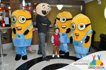 minions-e-gru-no-cineplus-emacite-no-filme-meu-malvado-favorito-3-17