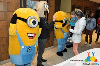 minions-e-gru-no-cineplus-emacite-no-filme-meu-malvado-favorito-3-44