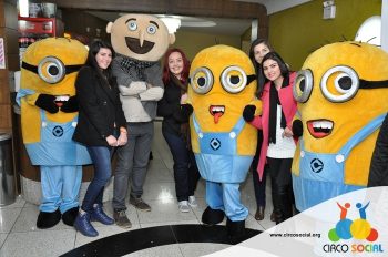 minions-e-gru-no-cineplus-emacite-no-filme-meu-malvado-favorito-3-64