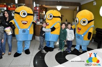 minions-e-gru-no-cineplus-emacite-no-filme-meu-malvado-favorito-3-71