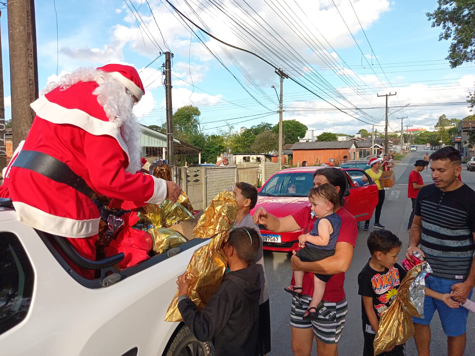 natal-do-circo-social-2024-atende-mais-de-3-mil-criancas-em-riomafra-8